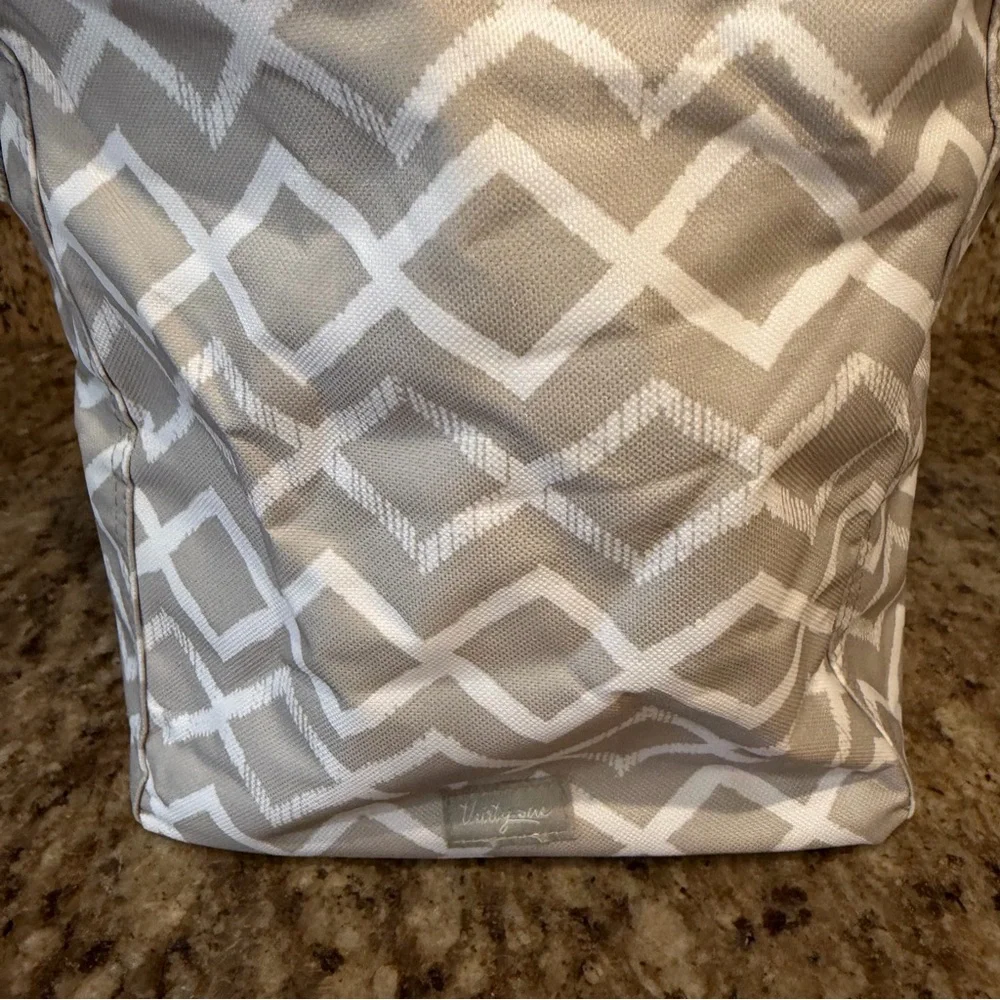 THIRTY-ONE 31 Bags MINI STORAGE BIN 817A DANCING DIAMOND Tan White